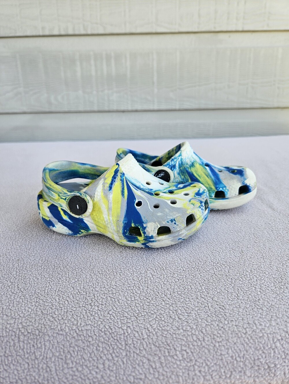 Crocs Classic Clog Toddler SZ 5 Slip-On Marbled Grey Blue Water Shoes Unisex